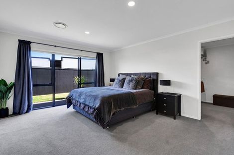 Photo of property in 65 Links Drive, Waiwhakaiho, New Plymouth, 4312