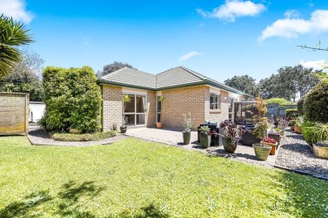 Photo of property in 49 Espalier Drive, Henderson, Auckland, 0612