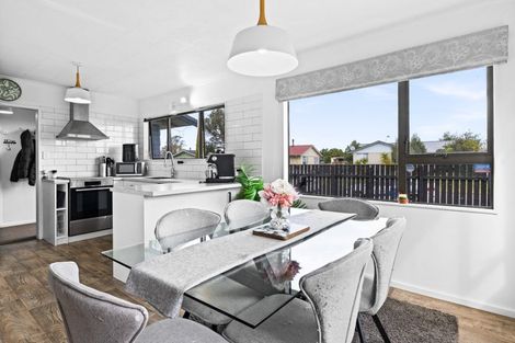 Photo of property in 16 Lanark Crescent, Tamatea, Napier, 4112