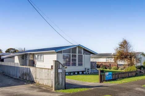 Photo of property in 5 Iredale Road, Hawera, 4610