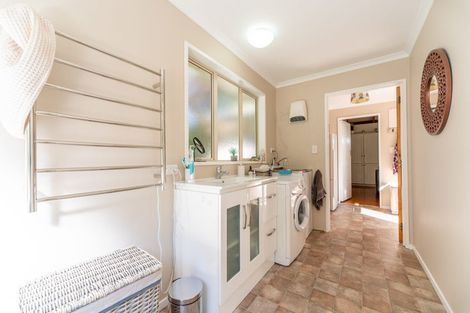 Photo of property in 83 Cosy Dell Road, Herbert, 9495