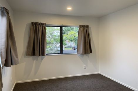 Photo of property in 17 Sun Place, Henderson, Auckland, 0612