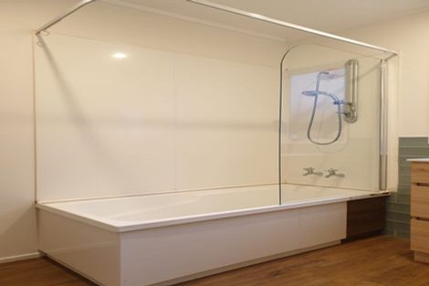 Photo of property in 1/64 Hogans Road, Glenfield, Auckland, 0629