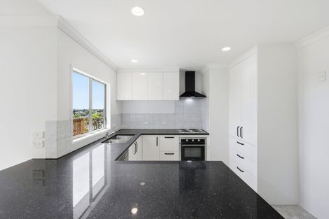 Photo of property in 17a Cherry Tree Place, Massey, Auckland, 0614
