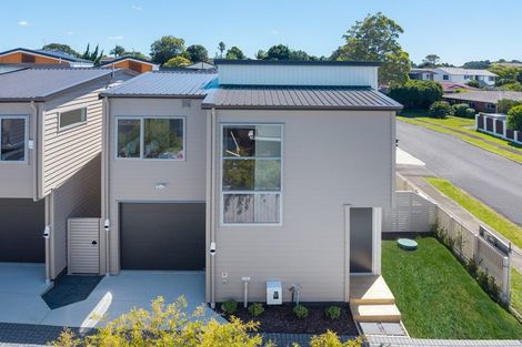Photo of property in 13a Liam Place, Half Moon Bay, Auckland, 2012