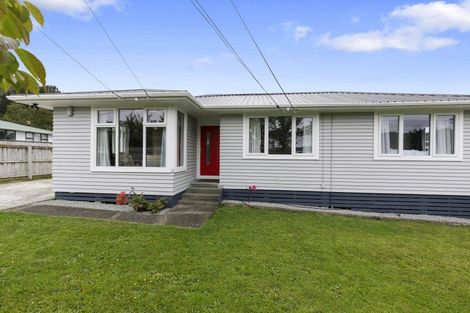Photo of property in 4 Derwent Street, Wainuiomata, Lower Hutt, 5014