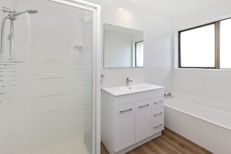 Photo of property in 76 Orrick Crescent, Avondale, Christchurch, 8061