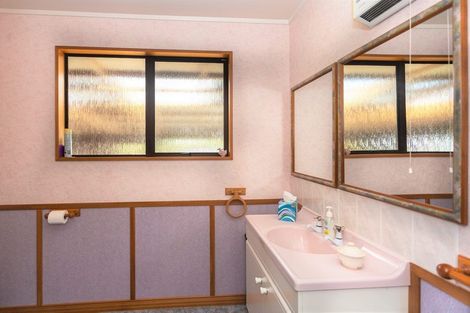 Photo of property in 10 White Street, Glenavy, Waimate, 7980