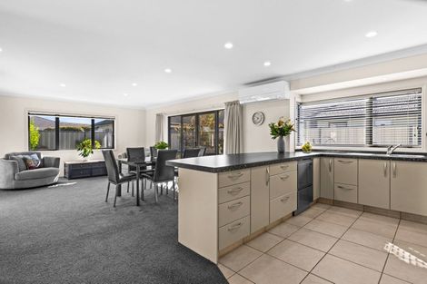 Photo of property in 21 Pinotage Drive, Greenmeadows, Napier, 4112