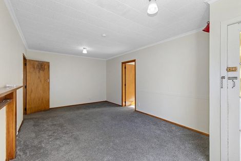 Photo of property in 87 Queens Drive, Lyall Bay, Wellington, 6022