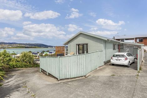 Photo of property in 12a Kahutea Terrace, Titahi Bay, Porirua, 5022