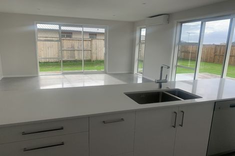 Photo of property in 31 Rotomanu Place, Pyes Pa, Tauranga, 3112