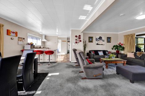 Photo of property in 31 Kamahi Avenue, Hawera, 4610