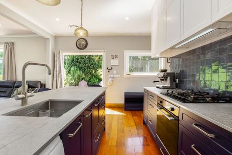 Photo of property in 32 Handyside Street, Tawa, Wellington, 5028