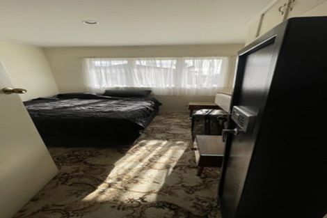 Photo of property in 10 Mildmay Road, Henderson, Auckland, 0610