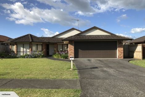 Photo of property in 21 Lilybank Crescent, East Tamaki, Auckland, 2013