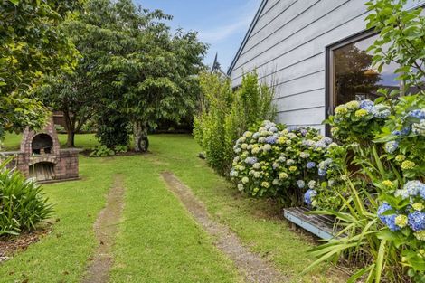 Photo of property in 128 Avalon Place, Whangamata, 3620