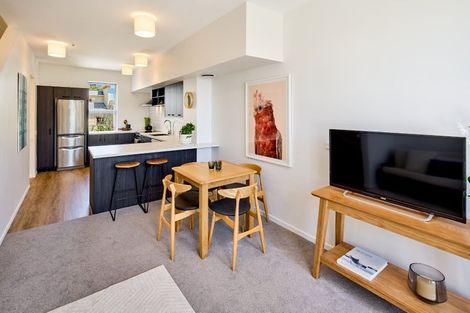 Photo of property in 35 Karo Drive, Te Aro, Wellington, 6011