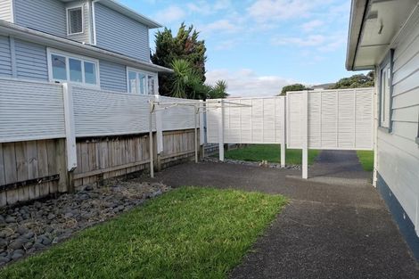 Photo of property in 216 Te Atatu Road, Te Atatu South, Auckland, 0610