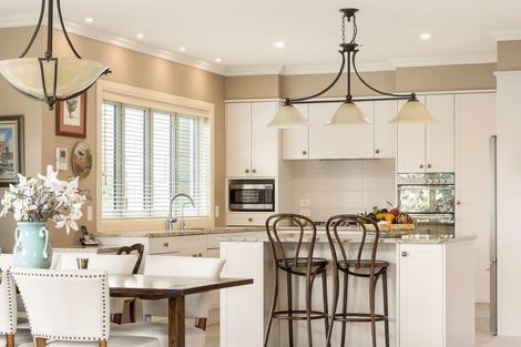 Photo of property in 1 Edgecumbe Road, Tauranga, 3110