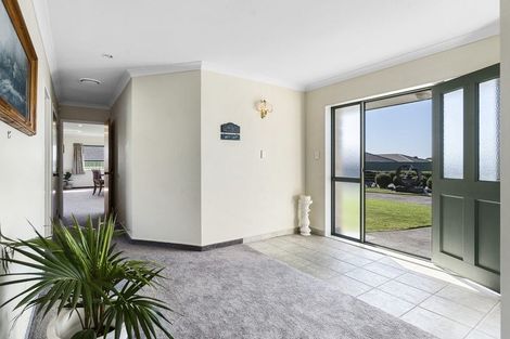 Photo of property in 11 Desmond Place, Bell Block, New Plymouth, 4312