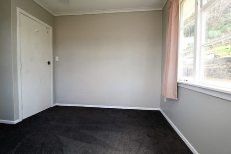 Photo of property in 59a Seaview Road, Marfell, New Plymouth, 4310