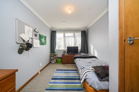 Photo of property in 2 Salford Place, Awapuni, Palmerston North, 4412