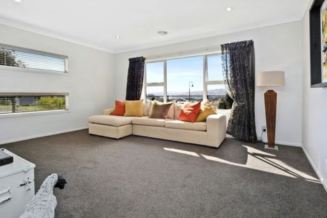 Photo of property in 53 Endeavour Drive, Whitby, Porirua, 5024