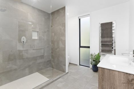 Photo of property in 182 Scenic Drive, Titirangi, Auckland, 0604