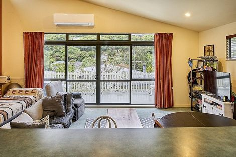 Photo of property in 1/29 Hathaway Avenue, Karori, Wellington, 6012