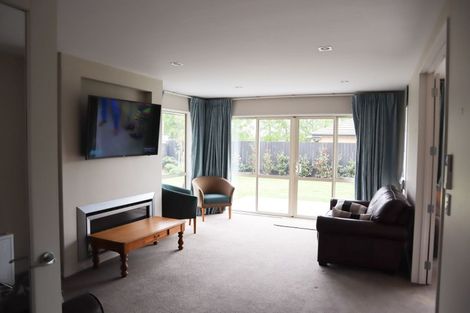 Photo of property in 12 Catkins Lane, Mairehau, Christchurch, 8052