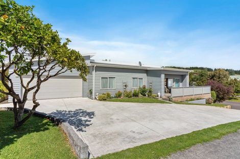 Photo of property in 123 Durrant Drive, Whangamata, 3620