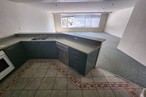 Photo of property in 10/15 Clearwater Cove, West Harbour, Auckland, 0618