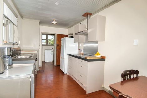 Photo of property in 82 Wakefield Street, Westport, 7825