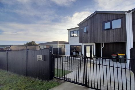 Photo of property in 148a Hutchinsons Road, Bucklands Beach, Auckland, 2014