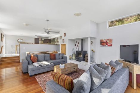 Photo of property in 3a Kaitawa Road, York Bay, Lower Hutt, 5013