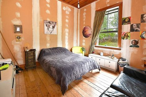 Photo of property in 14 Puriri Street, Helensville, 0800