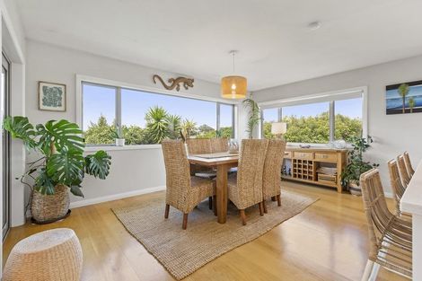 Photo of property in 8 Puka Place, Raglan, 3225