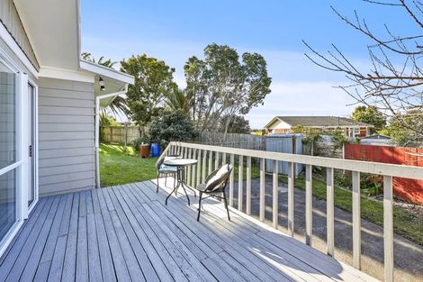 Photo of property in 10 La Trobe Street, Pakuranga Heights, Auckland, 2010
