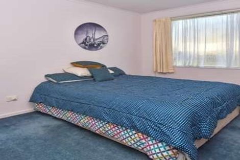 Photo of property in 21 Pitt Avenue, Clendon Park, Auckland, 2103