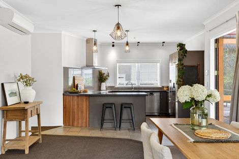 Photo of property in 913 Lawrence Street, Akina, Hastings, 4122