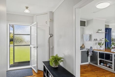 Photo of property in 97 Tiri Road, Tindalls Beach, Whangaparaoa, 0930