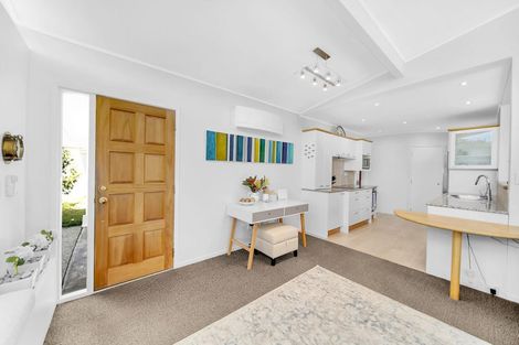 Photo of property in 20 The Anchorage, Sunnyhills, Auckland, 2010