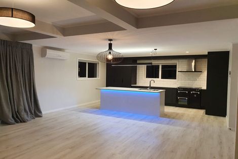 Photo of property in 1/12 Vista Crescent, Maoribank, Upper Hutt, 5018