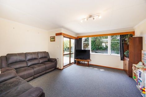 Photo of property in 34 Ruamahanga Crescent, Terrace End, Palmerston North, 4410