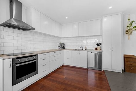 Photo of property in 60 Mcentee Road, Waitakere, Auckland, 0816