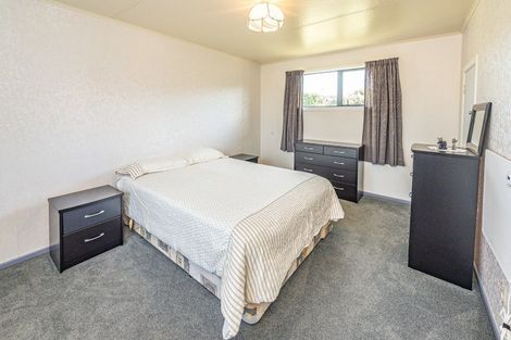 Photo of property in 21 Omori Place, Castlecliff, Whanganui, 4501