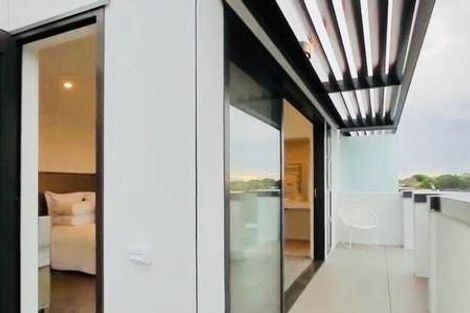 Photo of property in 52 Omahu Road, Greenlane, Auckland, 1051