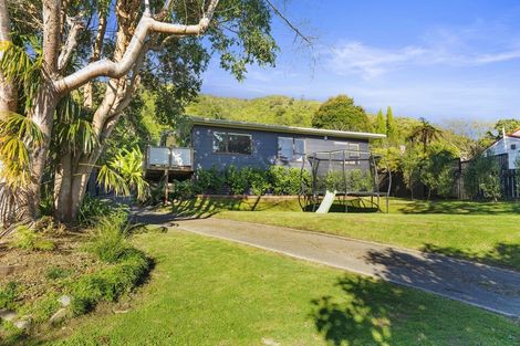 Photo of property in 97 Huia Street, Waikanae, 5036