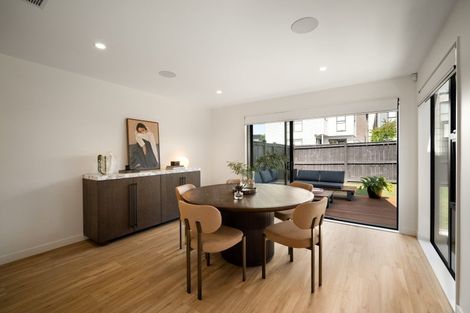 Photo of property in 2 Skua Road, Hobsonville, Auckland, 0616